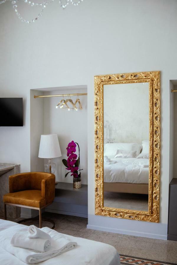 Palazzo Dei Grifoni - Luxury Suites - San Benedetto del Tronto Eksteriør billede